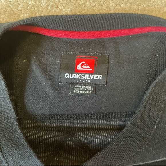 ❤️2/$30 Men’s Quicksilver long sleeve - Picture 2 of 2
